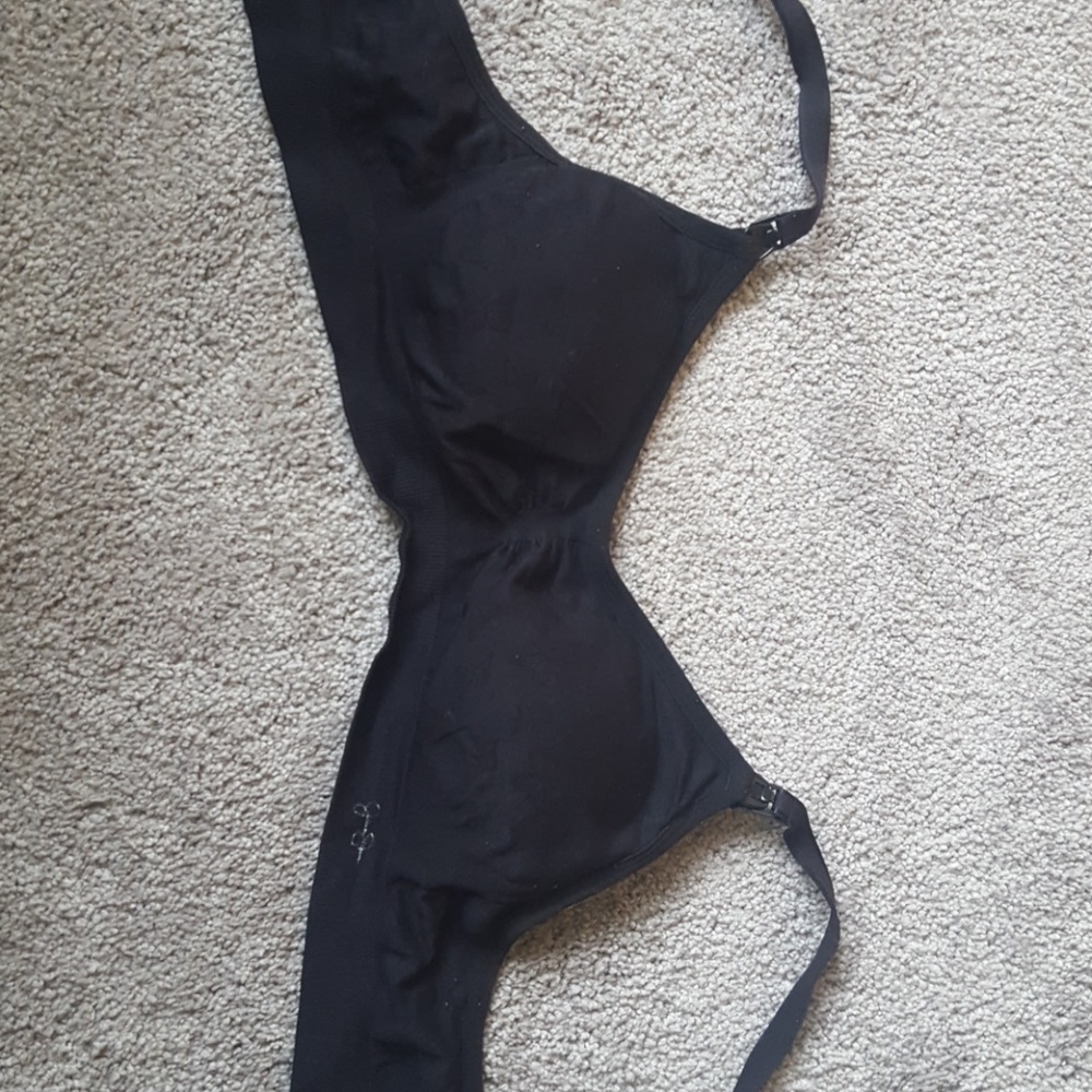 Jessica Simpson black maternity bra (size M)